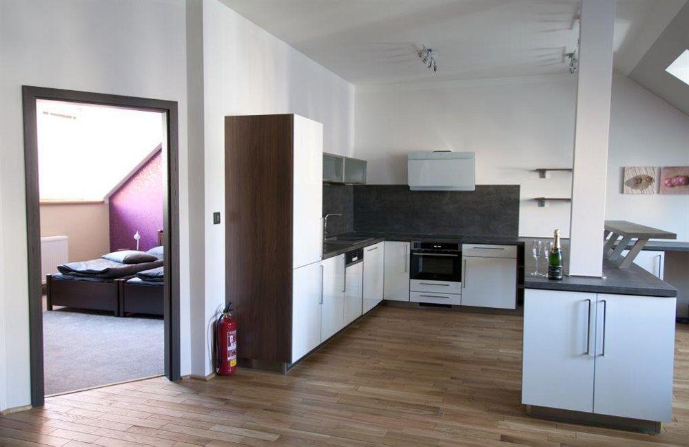קרלובי וארי Apartmany Becherplatz מראה חיצוני תמונה